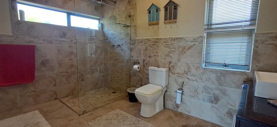 4 Bedroom Property for Sale in Jeffreys Bay Central Eastern Cape